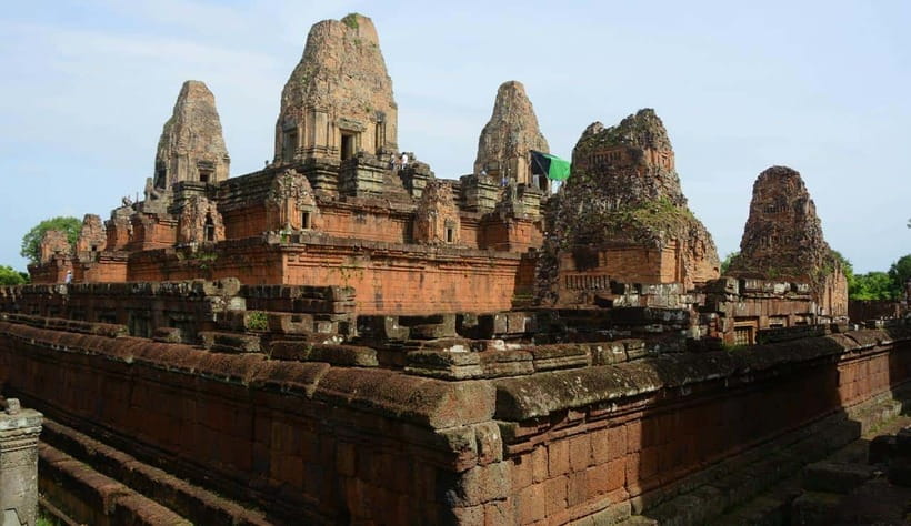 Phnom Bakheng Sunset Tour, Pre Rup, Neak Pean, Preah Khan - Neak Pean on Jayatataka Baray: A Circular Island Moment