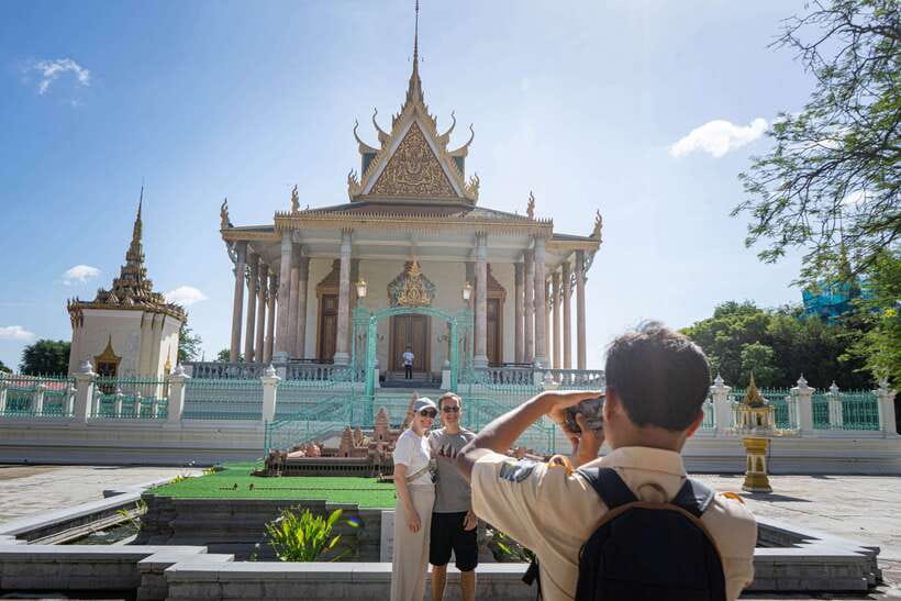 Phnom Penh City & Silk Island Full Day Tour by Tuk Tuk - Royal Palace + Silver Pagoda: grandeur with a realistic expectation