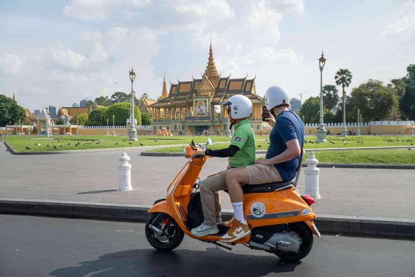 Phnom Penh: City & Silk Island Haft Day or Full Day Tour - Ferry to Silk Island: leaving the city without feeling rushed