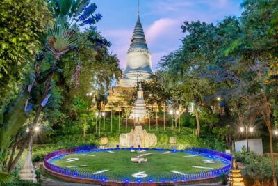 Phnom Penh city Tour by Cyclo - Wat Phnom in 30 Minutes: The Temple That Sets the Tone