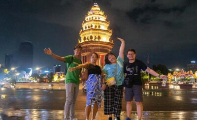 Phnom Penh: Evening Food Tour with Drinks & Tuk Tuk Included - From your hotel to the riverfront air on a tuk tuk
