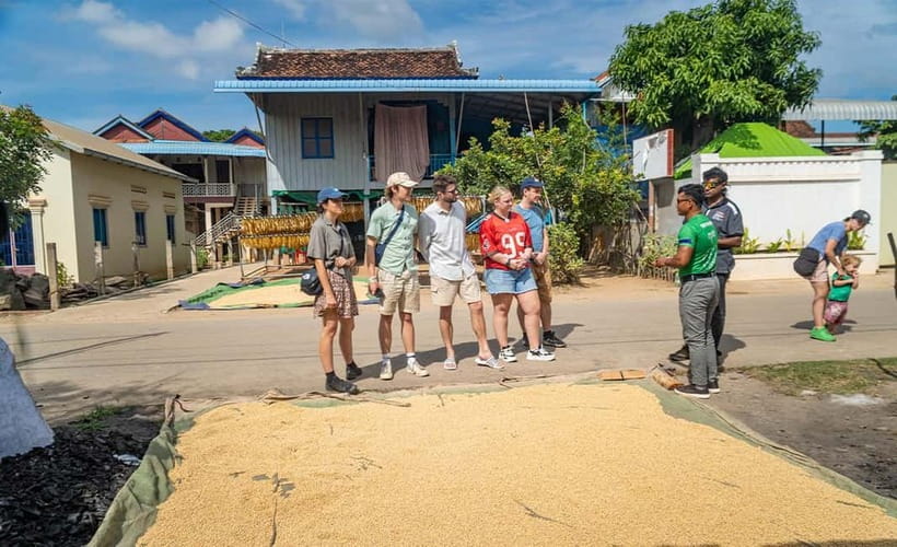 Phnom Penh Haft Day Tour to Silk Island by Tuk Tuk - Key Points That Make This Tour Worth Your Time