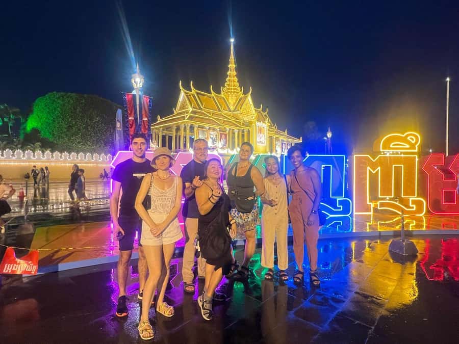 Phnom Penh: Hidden Gems Walking Tour with Local Guide - Price and value: why $15 can make sense here