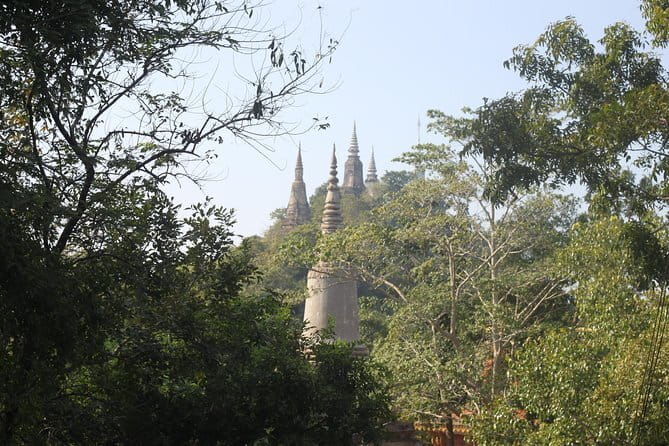Phnom Penh: Highlights Tour Including National Museum - Price and Value: What You Pay vs. What You Get