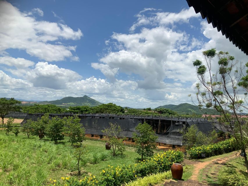 Phnom Penh Highlights Tour with Killing Fields & S-21 Prison - Royal Palace, Silver Pagoda, and the Mekong–Tonle Sap angle