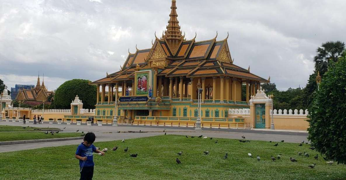 Phnom Penh Highlights Tour with Killing Fields & S-21 Prison - Price and logistics: what $30 really buys you