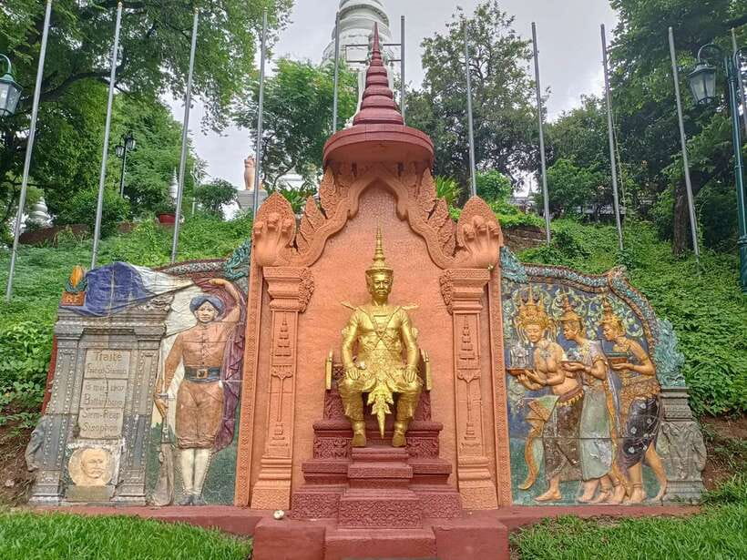 Phnom Penh Historical Sites Tour by Tuk Tuk - Should You Book This Phnom Penh Historical Sites Tour?