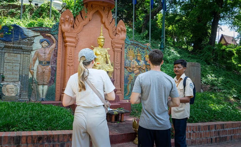 Phnom Penh Historical Sites Tour by Tuk Tuk - Independence Monument: Quick Context, Clean Photos, and a Sense of Cambodia’s Modern Story