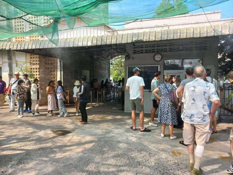 Phnom Penh: killing field & Toul Sleng genocide museum Tour - Should you book this Phnom Penh Killing Fields and S21 tour?