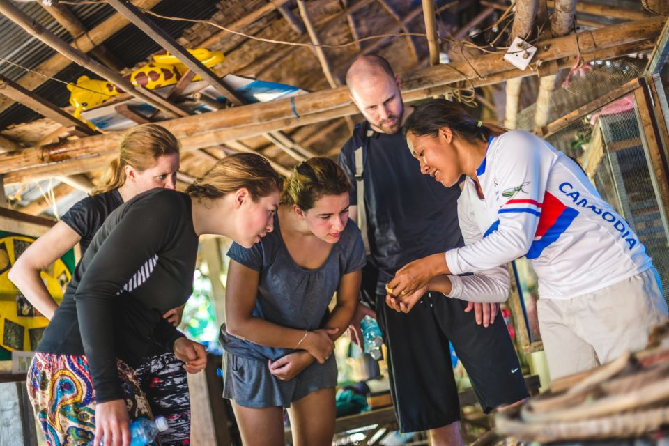 Phnom Penh: Mekong Islands & Silk Islands Guided Bike Tour - Silk farm and shop: how tradition turns into a product