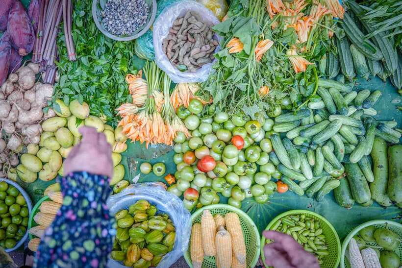 Phnom Penh: Morning Market & Guided Breakfast Tour by Tuktuk - Price and value: what $49 really covers