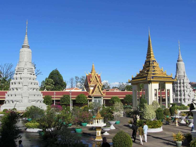Phnom Penh Private Tour: Royal Palace, Silver Pagoda, S-21 - Key highlights worth planning around
