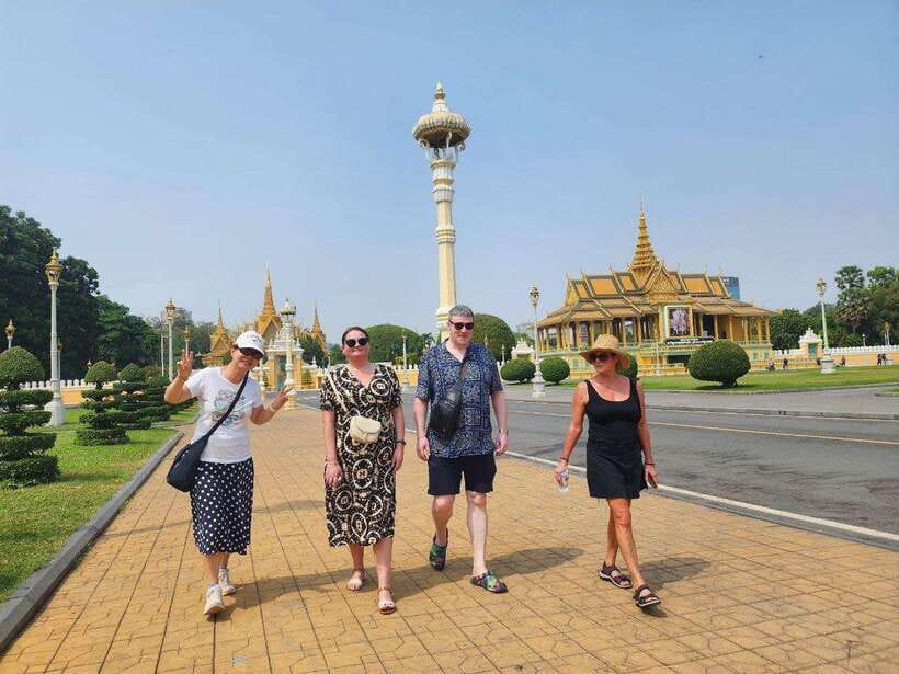 Phnom Penh: Private Tuk-Tuk Tour with English-Speaking - Price and what you’re really paying for (plus what costs extra)