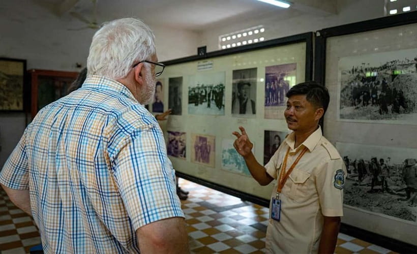 Phnom Penh :S21 Tuol Sleng Museum & Killing Field Tour - Phnom Penh’s hardest history, paced for a 5-hour visit