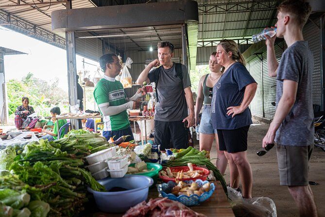 Phnom Penh Silk Island Bike Tour/ E-Bike or Tuk Tuk - Adding tofu skin and local food culture to the countryside ride