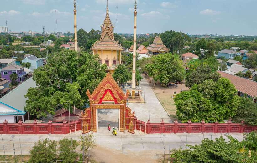 Phnom Penh Silk Island Sunset Vespa Tour / Tuk Tuk Available - Who should book this Silk Island sunset Vespa tour