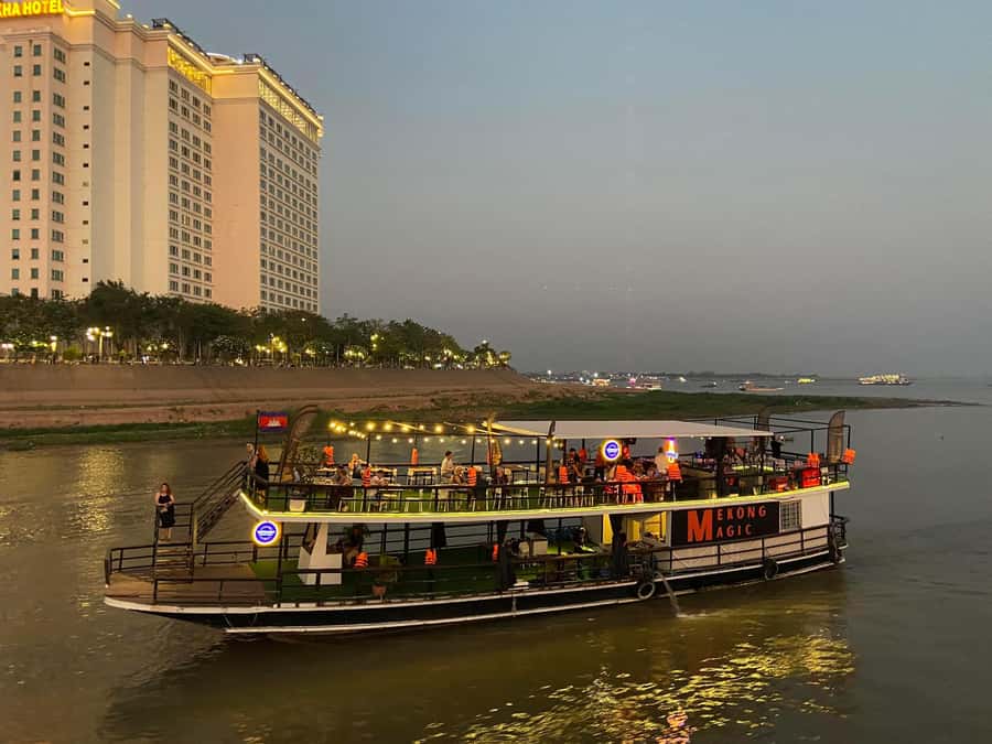 Phnom Penh: Sunset Cruise with Unlimited Beers & BBQ Buffet - Pickup and Dock: The Easiest Part of the Night