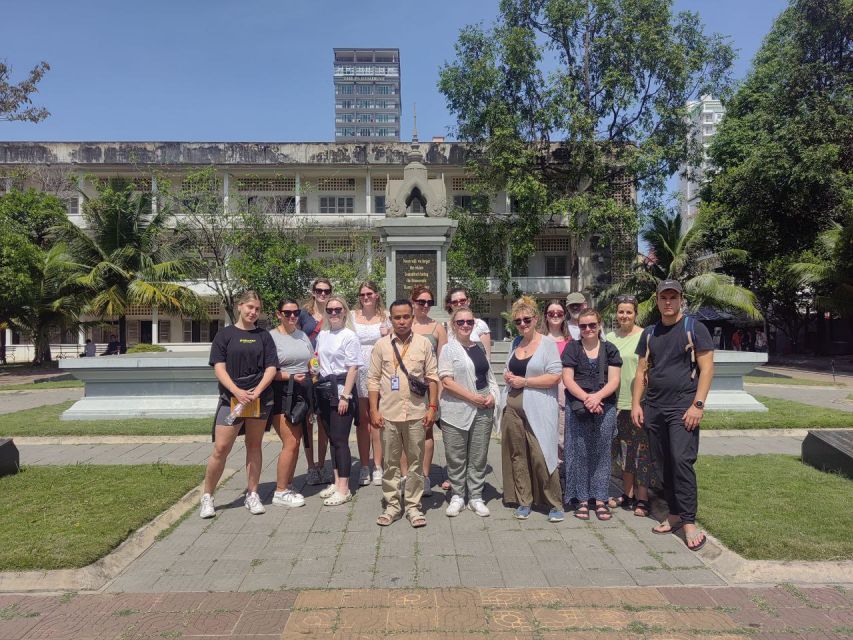 Phnom Penh: The Killing Fields & Tuol Sleng Genocide Museum - Tuol Sleng Genocide Museum (S-21): prison rooms that shrink your imagination