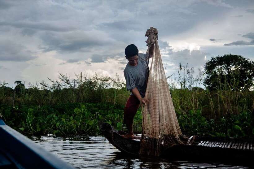 Phnom Penh to Siem Reap cruise/land tour (one way) - Lunch and Free Drinks: Fuel for a Long Day