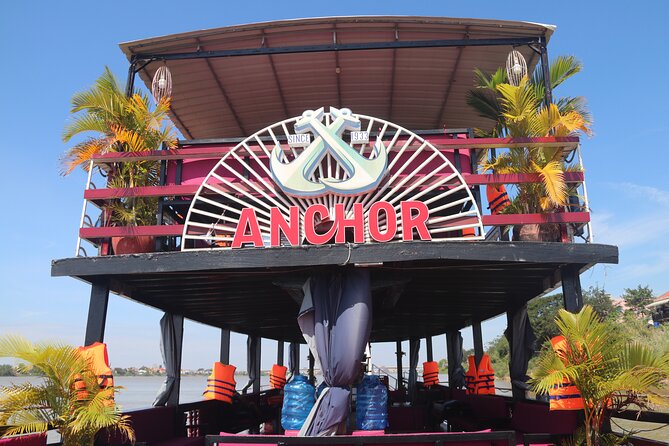 Phnom Penh to Siem Reap Cruise/road tour or Siem Reap/Phnom Penh - Guides on board: what you’ll get from English commentary