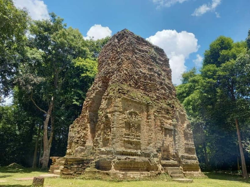 Phnom Penh to Siem Reap Through Cambodia’s Heartland - Rural Cambodia on National Road 6: Why This Route Feels Different