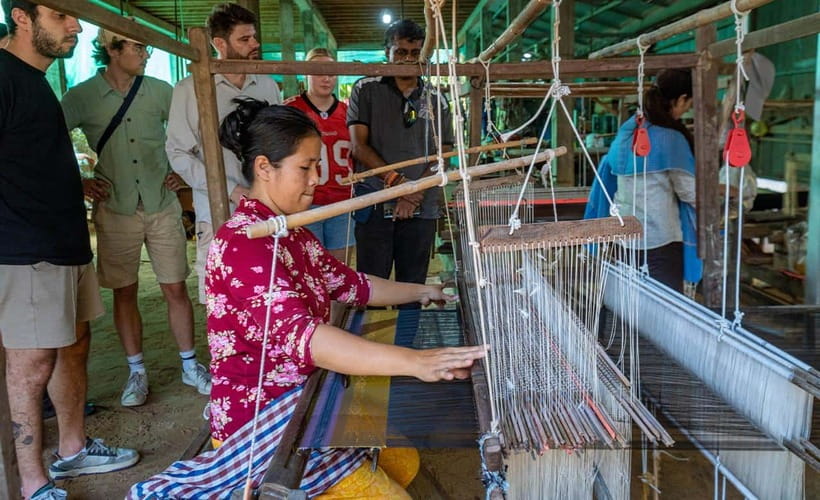 Phnom Penh to Silk Island By Tuk-Tuk with local Expert - Silk Island: Seeing Weaving as a Living Skill