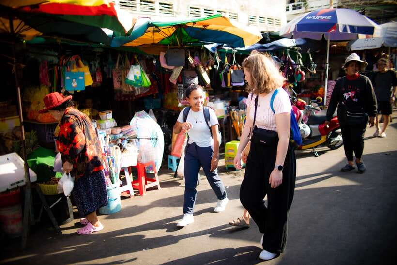Phnom Penh: Walking Highlight City Tour - Alley Life Walks: The Part That Feels Most Like Phnom Penh