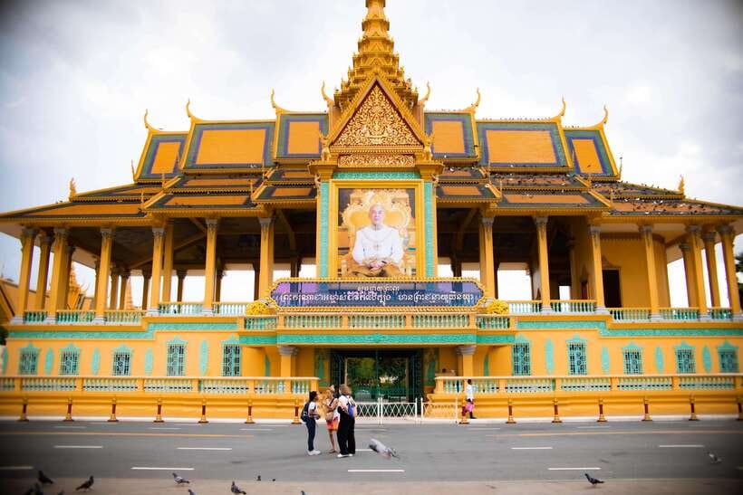 Phnom Penh: Walking Highlight City Tour - What to Bring (So the Walk Feels Easy)