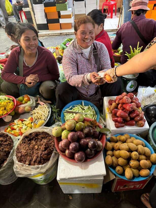 Phnom Penh's Ultimate Street Food Tour by Tuk Tuk - Russian Market: Tastings in a Real Food-Trade Zone