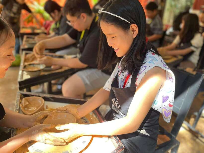 Pottery Classes Siem Reap with Pick up Drop off - The workshop demo: what your teacher shows first