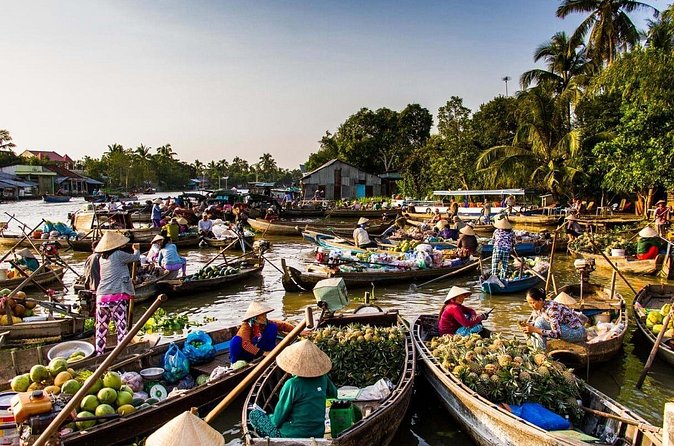 Private 3-Day Mekong Delta River Tour from Phnom Penh to Ho Chi Minh City - Vinh Tràng Temple: A Cultural Finish Near Mỹ Tho