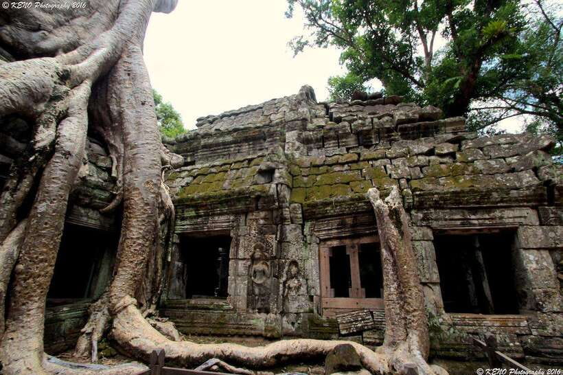 Private Angkor Sunrise, Guide Breakfast and Tuktuk included - The Elephant Terrace at 10:00: A Royal “Reviewing Stand”