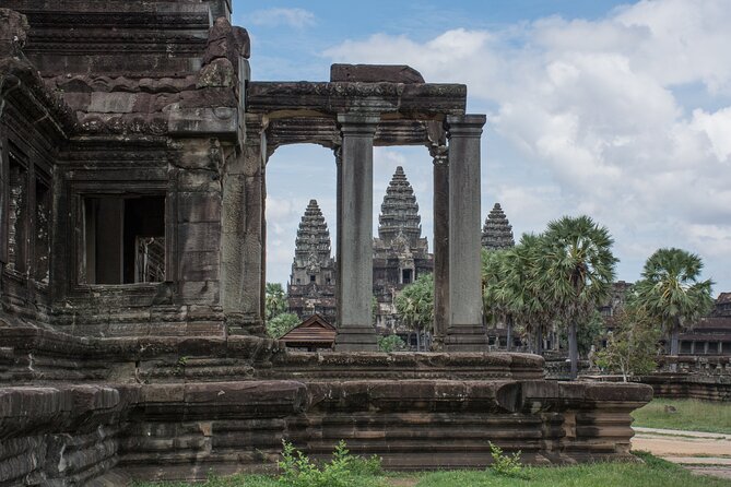 Private Angkor Wat Temple Tour - Beyond Bayon: Baphuon, Elephant Terrace, Leper King Terrace, and the Royal Palace