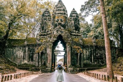 Private Angkor Wat Tour & Angkor Park/Heritage With Local Guide - The true value of hotel pickup and a guide who can steer your eyes