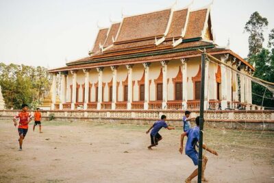 Private Half-Day Silk Island Trip from Phnom Penh - Hotel Pickup, Phnom Penh Streets, and the Kbal Koh Temple Stop