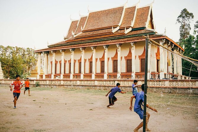 Private Half-Day Silk Island Trip from Phnom Penh - Hotel Pickup, Phnom Penh Streets, and the Kbal Koh Temple Stop