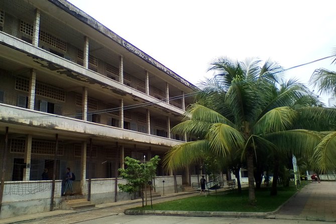 Private Half Day Trip to Genocidal Museum & Killing Field - Comfort Perks That Make a Huge Difference