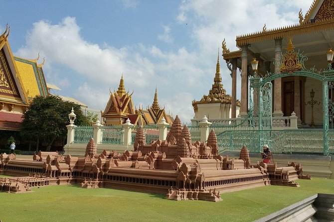 Private One Day Trip in Phnom Penh Capital City - Tuol Sleng Genocide Museum: when a school became a weapon