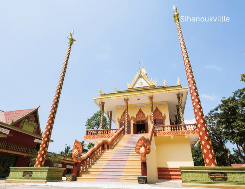Private Sihanoukville Experience - Port-Side Landmarks: One Lion Circle and Preah Thong Neang Neak