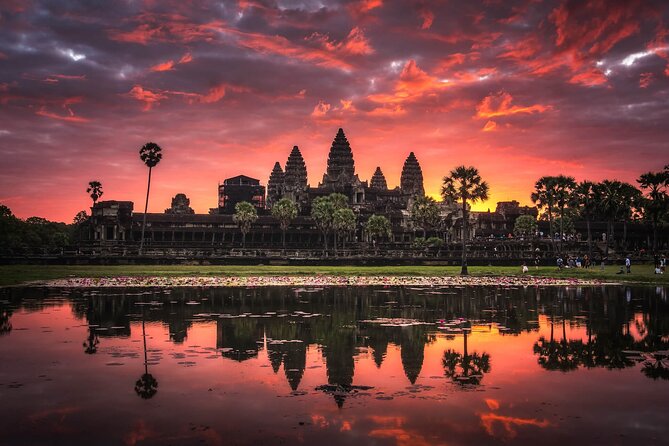 Private sunrise tour to Angkor Wat & other highlights with Professional Guide. - Private sunrise timing that gets you ahead of the crush