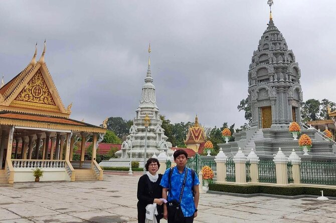 Private Tour: Phnom Penh City Tour Full Day - Tuol Sleng Genocide Museum (S-21): where the day turns serious