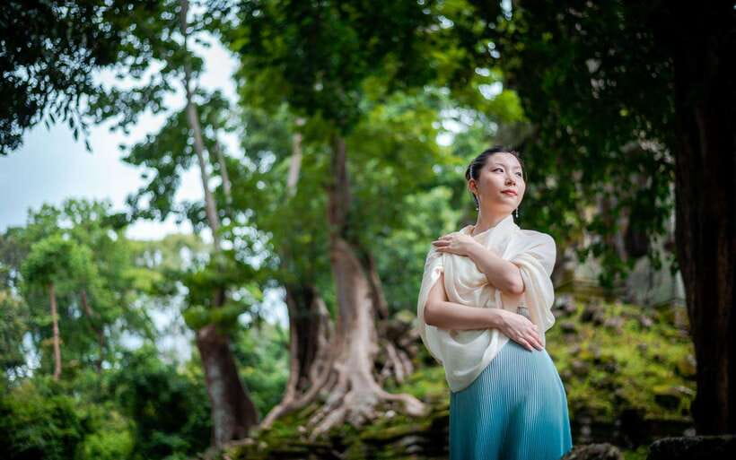 Professional Photoshoot in Angkor Archaeological Park - Ta Prohm (Tomb Raider) and the “forest of stone” shots