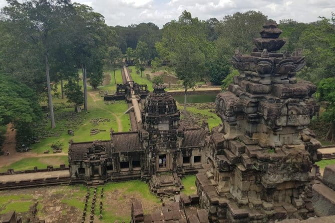 S-21 Prison and Killing Fields - Staying respectful (and getting more from your guide)