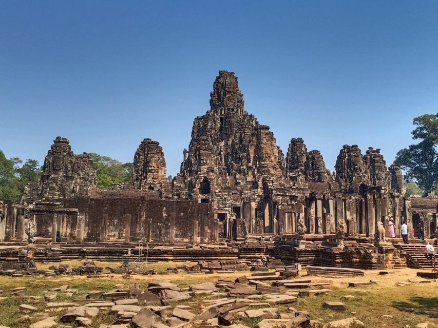 Sharing Trip to Angkor Temple with sunset - What to bring and how to survive a hot temple loop