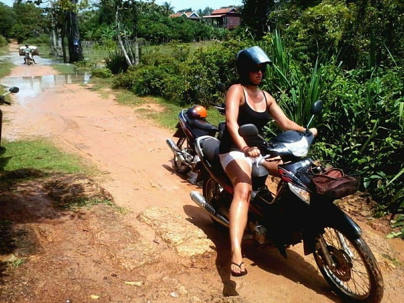 Siem Reap: 3-Hour Ancient Trails Motorbike Tour - Why an Ancient Trails Moto Tour Beats Another Temple Afternoon