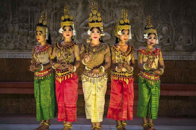 Siem Reap: Amazing Apsara Dance Show with Dinner &Hotel Transfers - Apsara Dance Show: How to Watch Without Overthinking