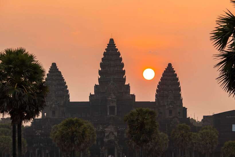 Siem Reap: Angkor Sunrise Private Tour - World Heritage Site - Angkor Thom: bigger walking, big scenes, and a strong historical thread