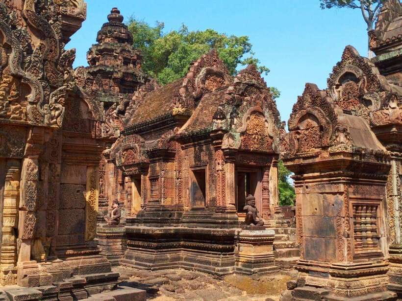 Siem Reap: Angkor Wat, Angkor Thom, and Banteay Srei Tour - Price and Logistics: What You Pay for and What You Still Need