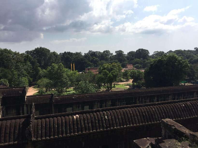 Siem Reap: Angkor Wat Half-Day Trip with Local Guide - What’s Included vs. What You’ll Need to Plan