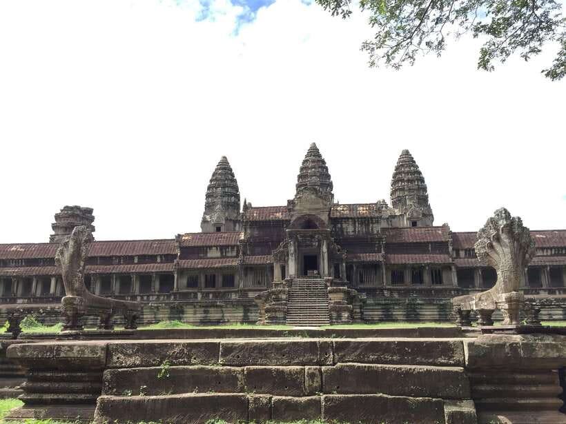 Siem Reap: Angkor Wat Half-Day Trip with Local Guide - Pickup in Siem Reap and the 4-Hour Rhythm